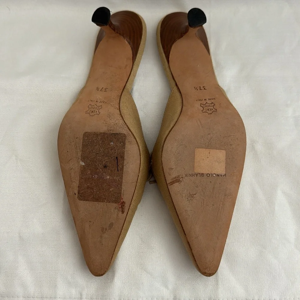 Vintage Manolo Blahnik Cream Mules - Picture 5 of 7